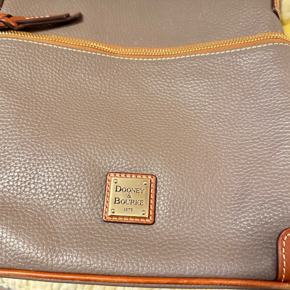Dooney & Bourke Gray and Brown Leather Shoulder Bag - Picture 4 of 8